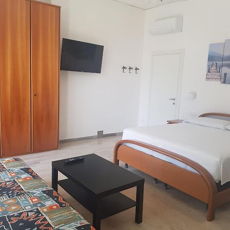Eagle Rooms Riva del Garda Esterno foto