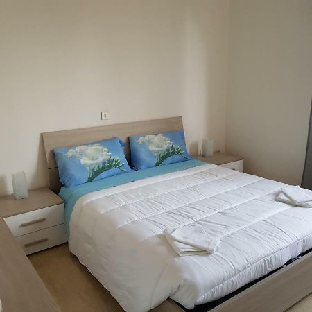 Eagle Rooms Riva del Garda Esterno foto