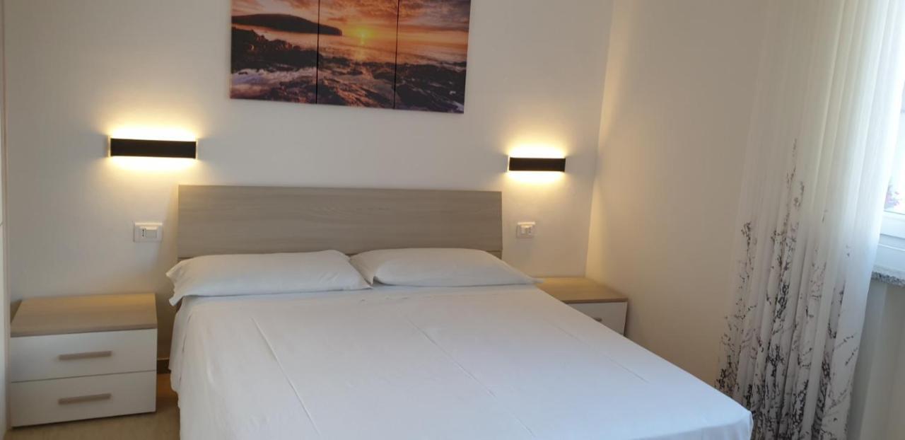 Eagle Rooms Riva del Garda Esterno foto